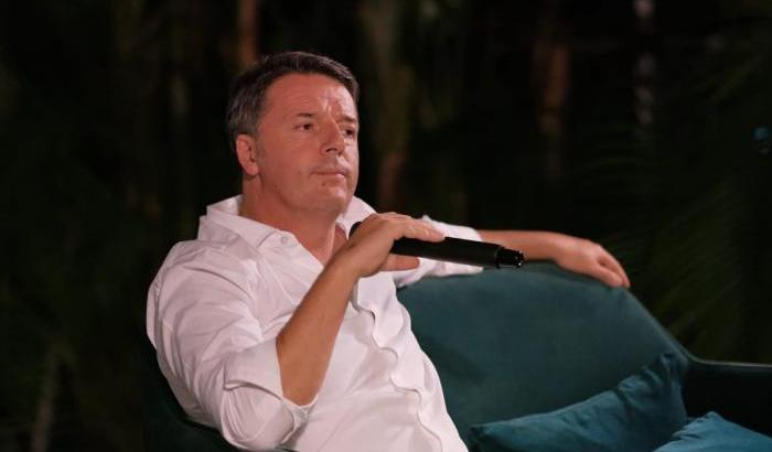 Renzi scatenato: "Contro il bi-populismo Pd-M5s e no green pass per noi un grande spazio"