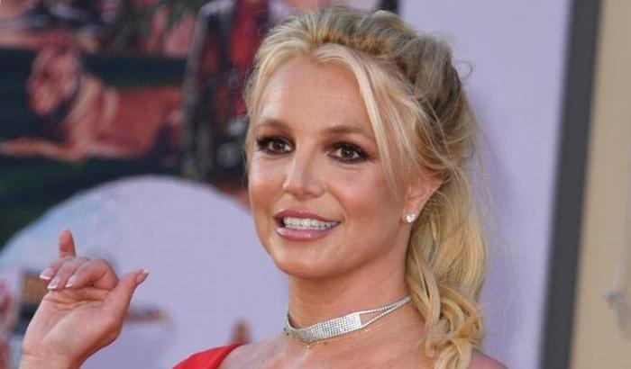 (Finalmente) il padre di Britney Spears è stato sospeso dal ruolo di tutore