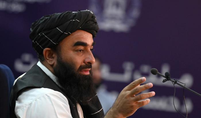 Twitter ha limitato l'account del portavoce dei talebani Zabihullah Mujahid