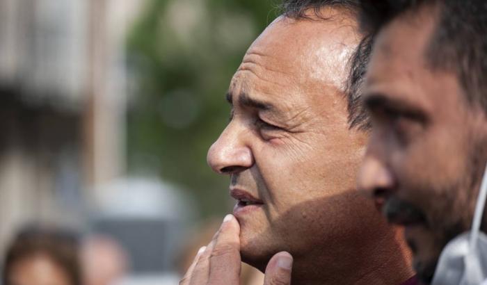 0005CC08-mimmo-lucano Mimmo Lucano