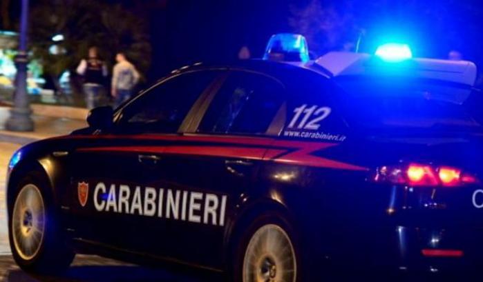 Uccide la convivente e prova a suicidarsi: arrestato un 75enne con precedenti a Taranto