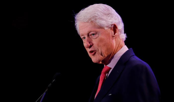 Bill Clinton ricoverato in terapia intensiva: ha un'infezione delle vie urinarie