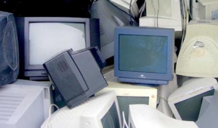 0005CF20-rifiuti-raee Rifiuti Raee