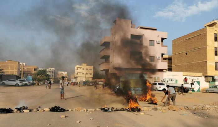Proteste in Sudan contro il regime militare