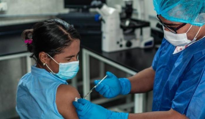 Il Brasile (del negazionista Bolsonaro) vieta l'uso del pass vaccinale ai lavoratori