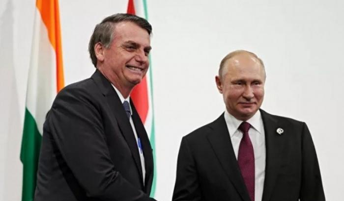 Bolsonaro ora guarda a Putin: previsto un viaggio a Mosca a fine novembre Bolsonaro ora guarda a Putin: previsto un viaggio a Mosca a fine novembre