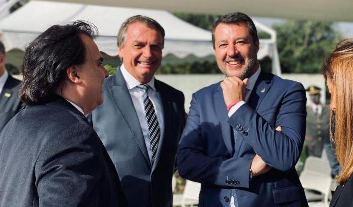 Il 'cristiano' Salvini raddoppia a Natale: se la prende con reddito di cittadinanza e stranieri
