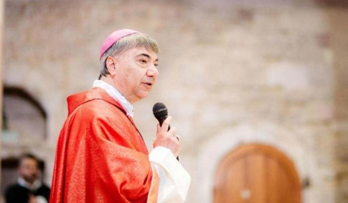 L'arcivescovo di Napoli interviene sulla vertenza Whirlpool: "È il tempo delle risposte"