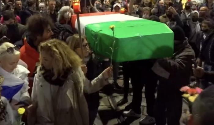 Il 'funerale della libertà'