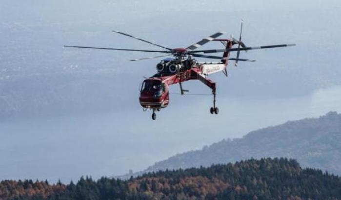 0005D326-elicottero-per-il-recupero-della-cabina-n-3-mottarone Elicottero per il recupero della cabina n.3, Mottarone