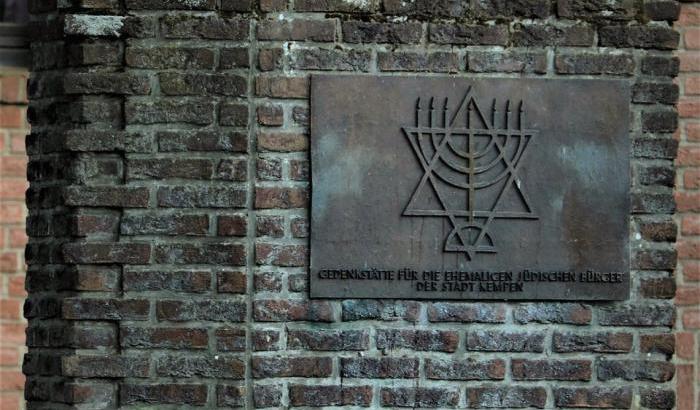 Allarme antisemitismo in Europa: il fenomeno è cresciuto con la pandemia