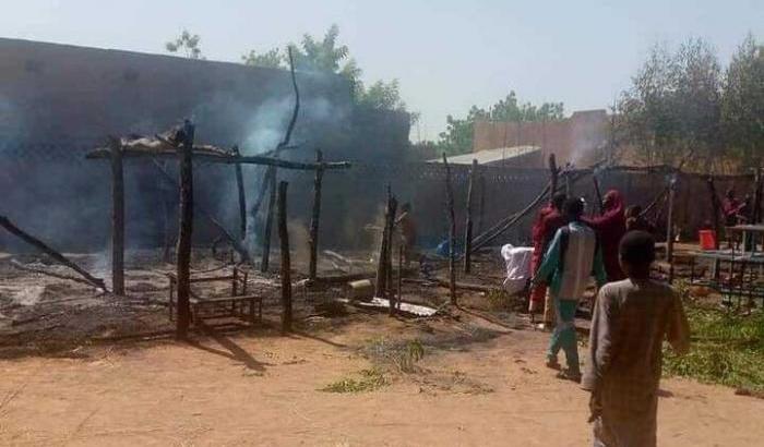Incendio in una scuola in Niger