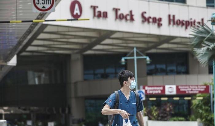 Singapore non pagherà più le cure mediche a chi ha scelto di non vaccinarsi