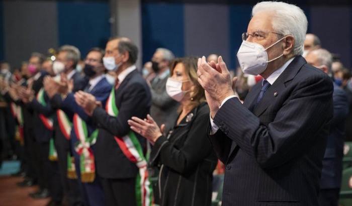 Mattarella critica i no green pass: "Non è libertà provocare l'incremento del contagio"