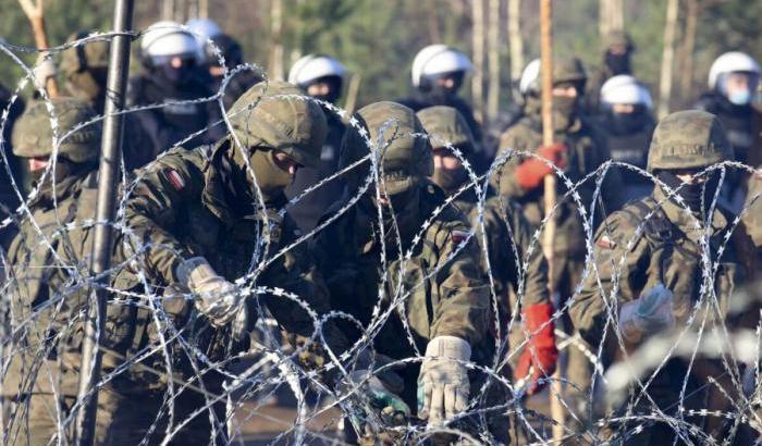 Forze armate al confine tra Polonia e Bielorussia