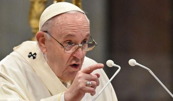 Il monito del Papa: "La Chiesa non è una multinazionale, non siamo manager"