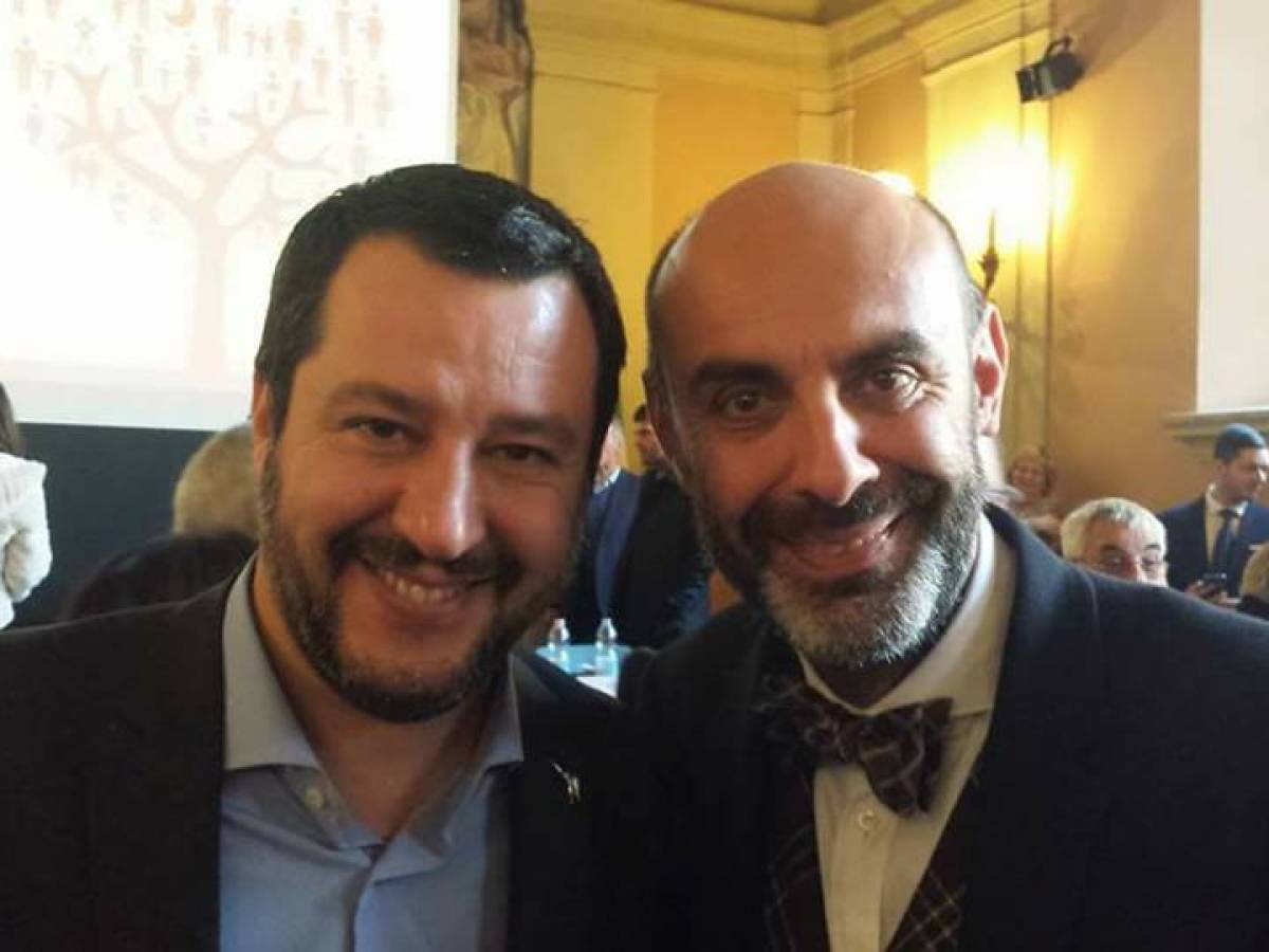 Salvini l'oscurantista contro l'identità di genere: "Folle corsa verso il niente. Basta!"