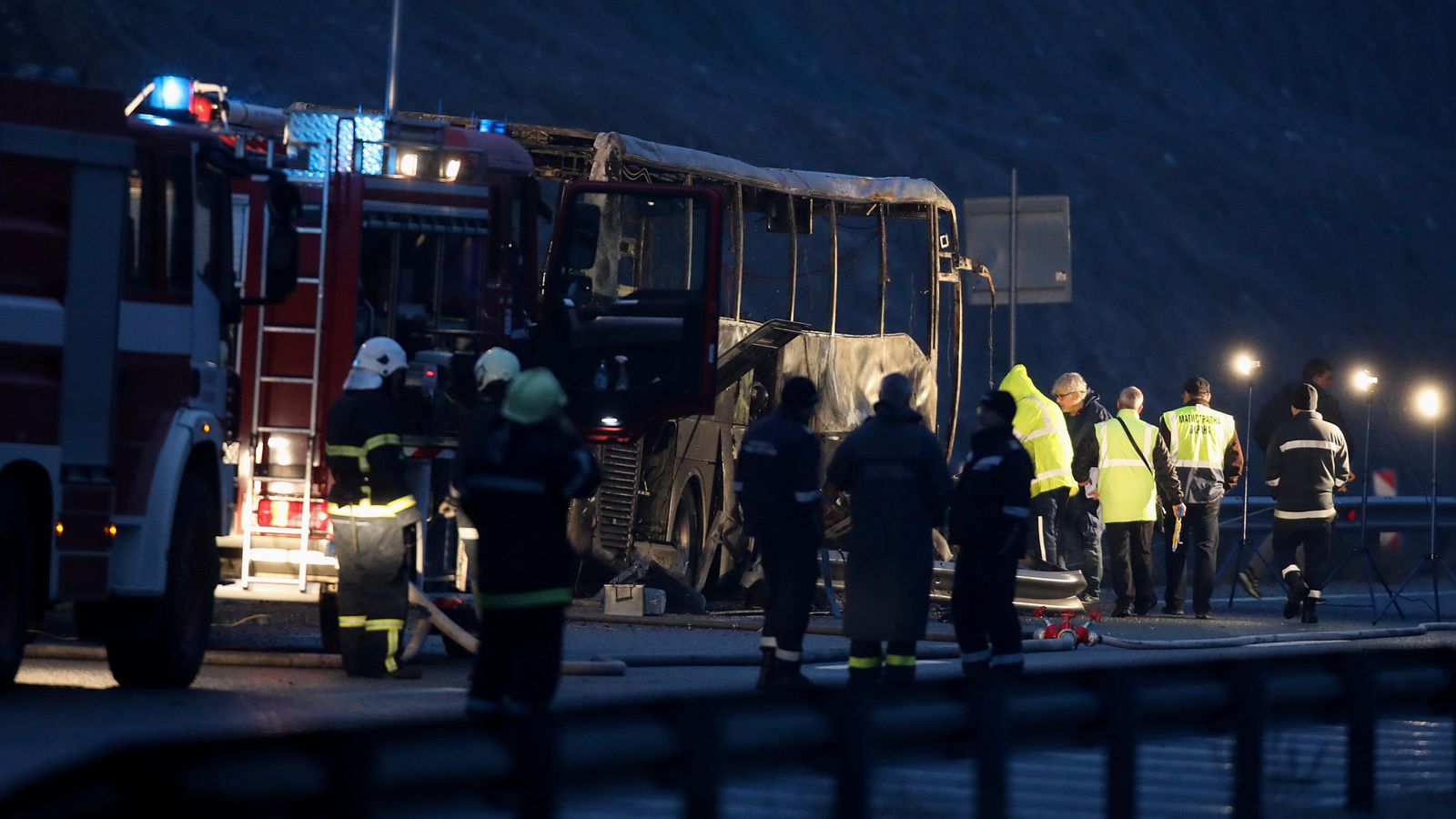 Incidente in Bulgaria: si schianta un bus proveniente dalla Macedonia del Nord. Almeno 45 morti