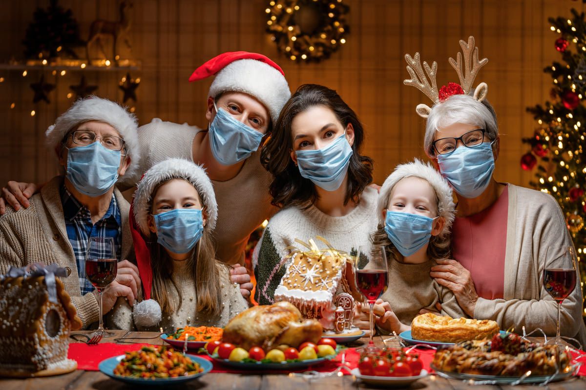 L'immunologo Abrignani: "Mi raccomando, a Natale non invitate parenti No vax"