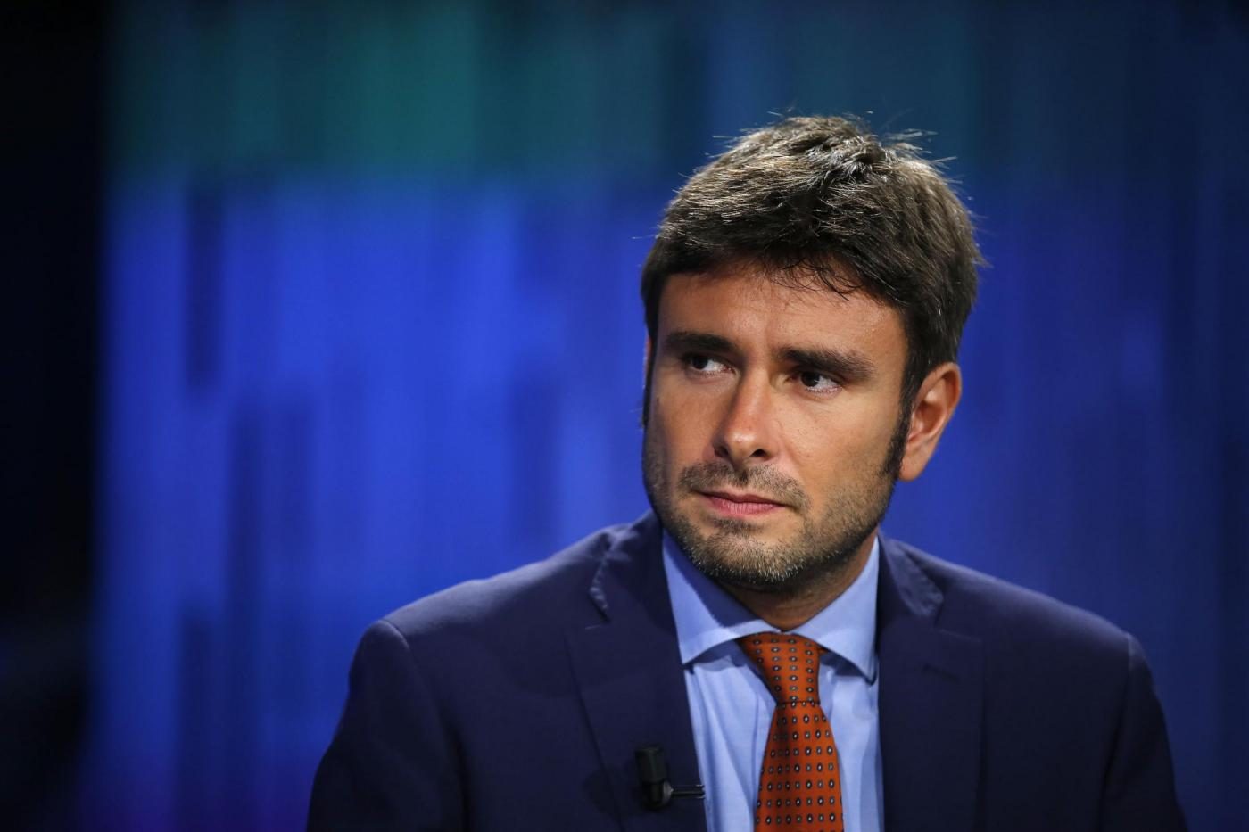 Di Battista attacca il M5s: "Sono irrilevanti, sudditi del Draghistan" Di Battista attacca il M5s: "Sono irrilevanti, sudditi del Draghistan"