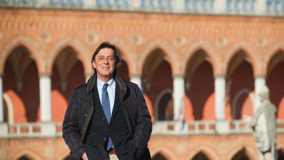 L'ira del sindaco di Padova: "Basta con le manifestazioni no-vax, il virus rischia di dilagare"