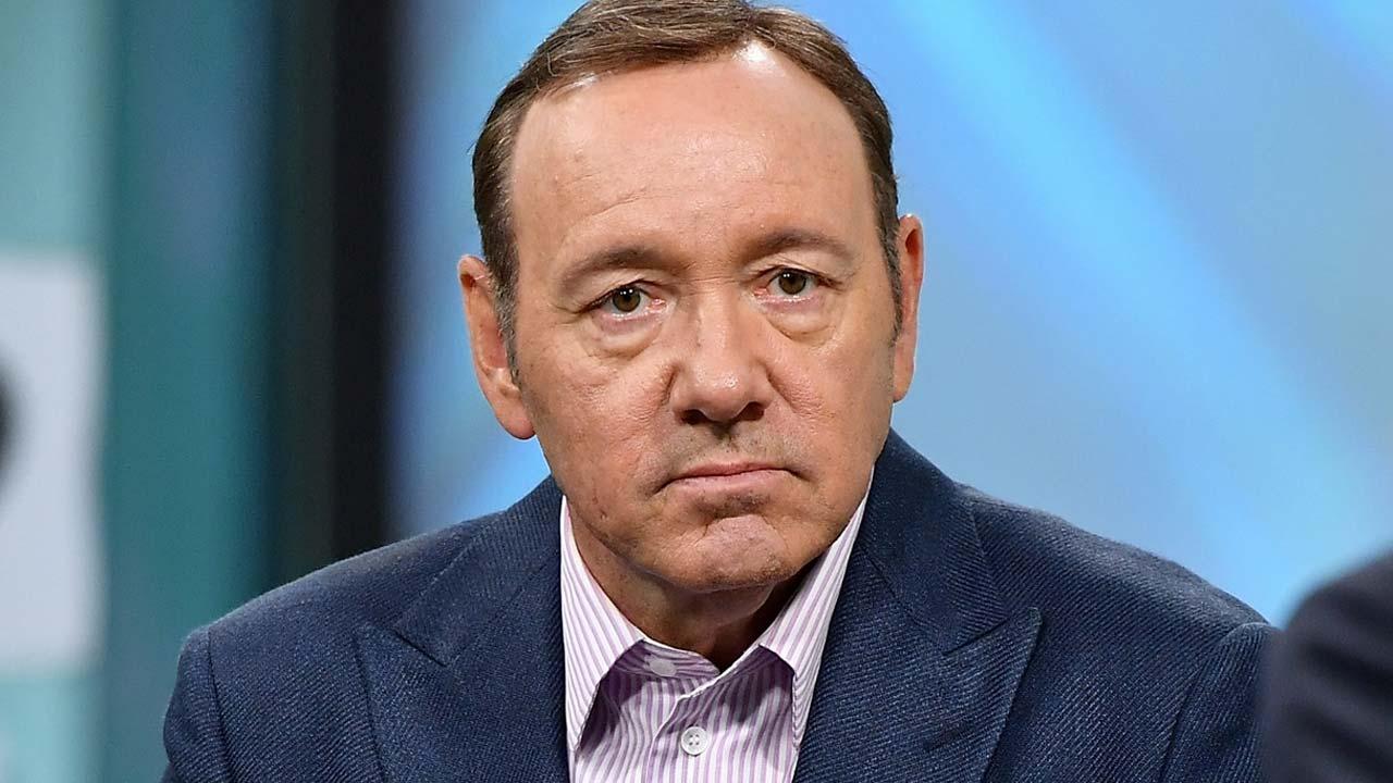 Kevin Spacey nei guai: dovrà risarcire 31 milioni ai produttori di "House of Cards"