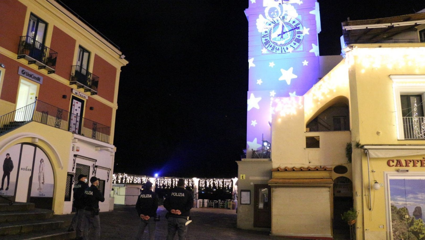 Capri si arrende alla quarta ondata e  chiude la piazzetta il 31 dicembre:  niente luci a Capodanno