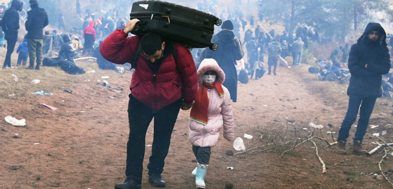 'Misure eccezionali' per i migranti, il Centro Astalli: "La priorità per l'Ue sono i confini, non le persone"