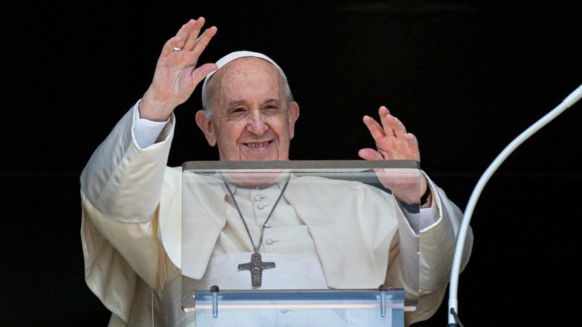 Il monito del Papa agli xenofobi: 