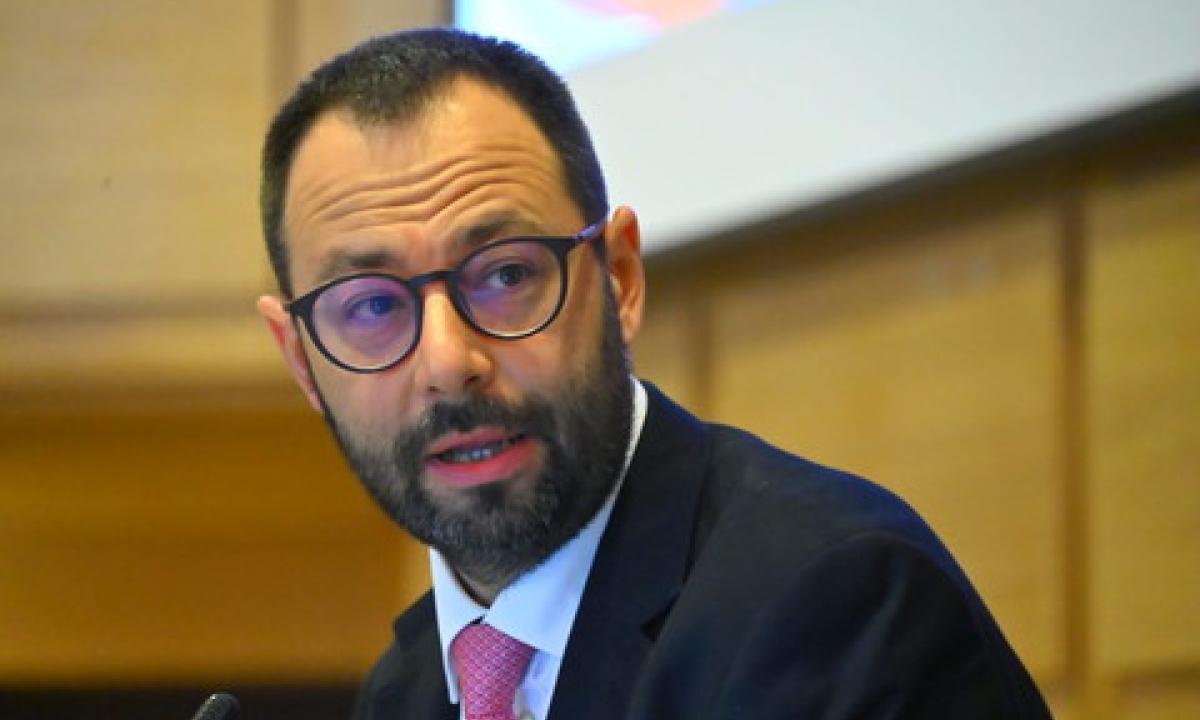 Patuanelli: "Impossibile che M5s possa appoggiare Berlusconi al Quirinale"