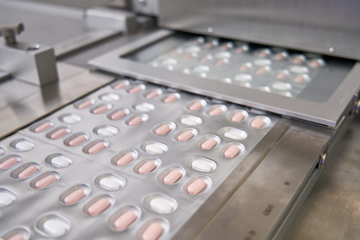 Israele ha ordinato 100mila pillole antivirali Paxlovid di Pfizer contro il Covid