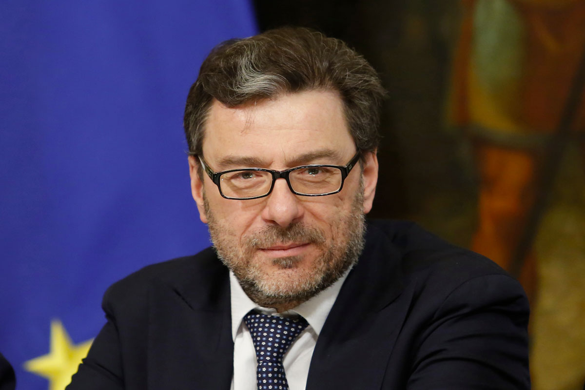 Superbonus, Giorgetti: "Non è sostenibile,  riguarda l'1,5% degli italiani con redditi alti"
