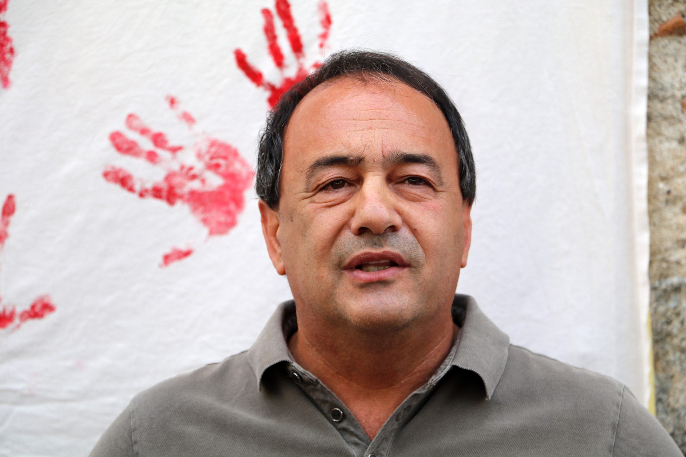Mimmo Lucano attaccato per aver accusato Salvini: "L'inchiesta contro di me è stata voluta da lui"