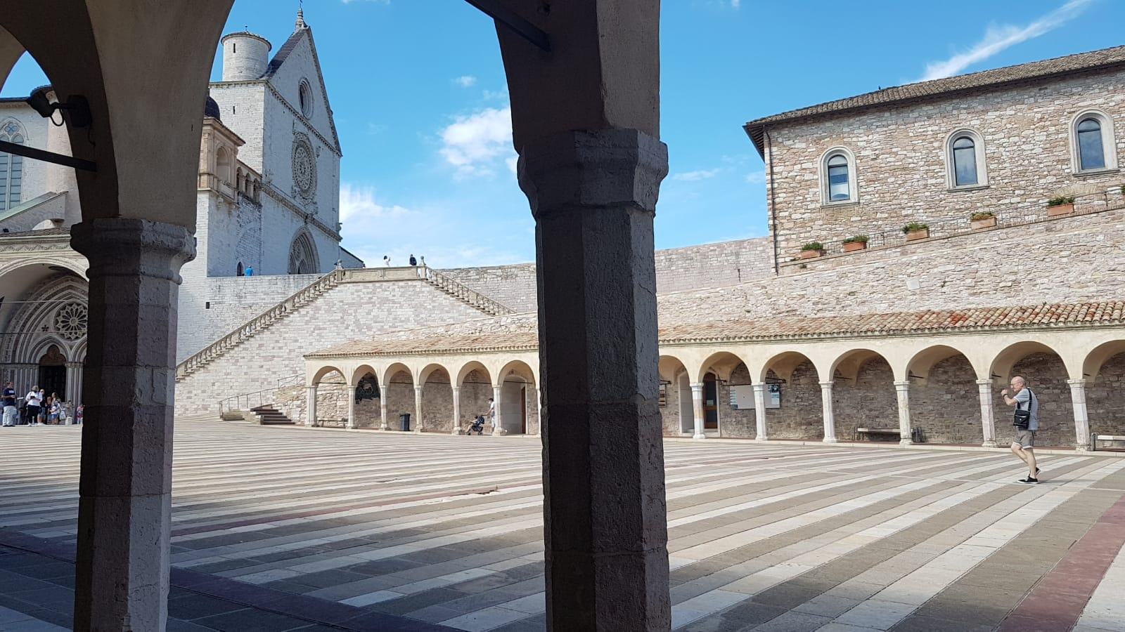 Pellegrinaggio da Treviso ad Assisi: cluster Covid con almeno 92 infetti