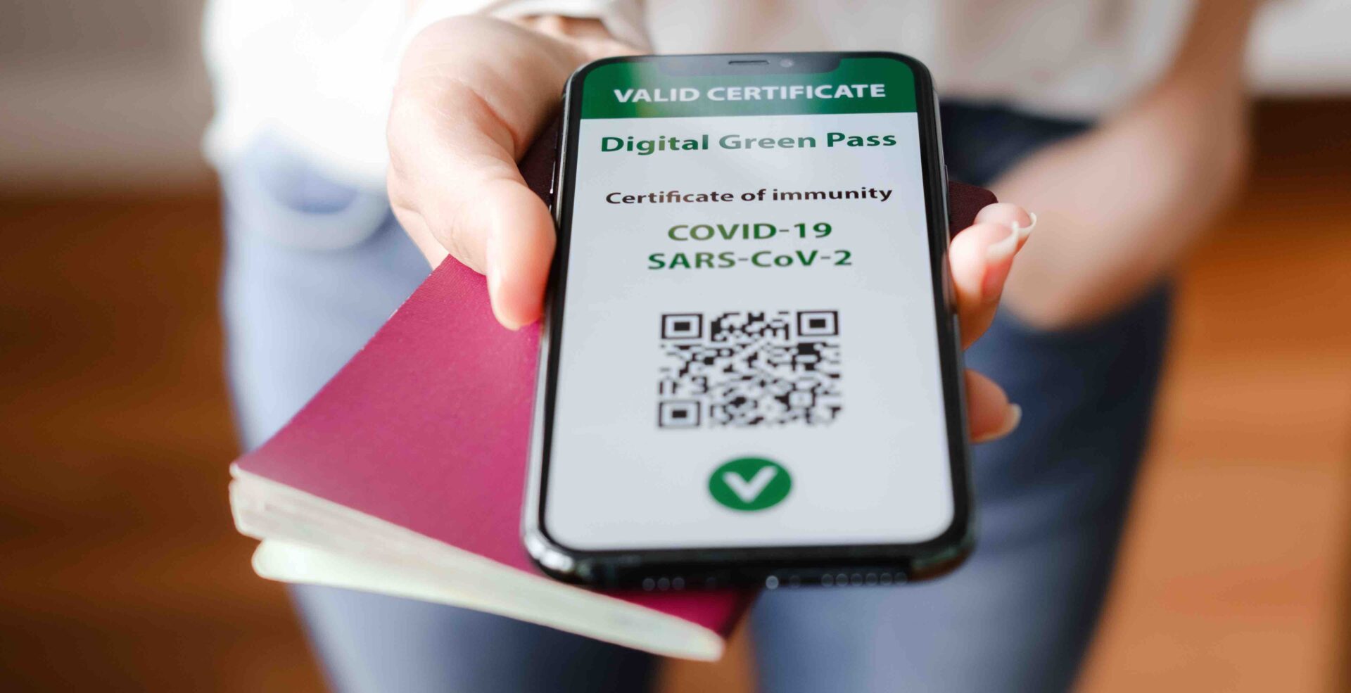 Cerca di imbarcarsi con un Green Pass di qualcun altro: denunciato