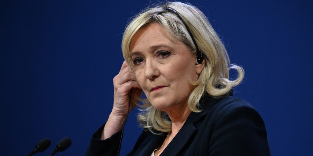 Manovre degli estremisti di destra per un unico gruppo in Europa, Marine Le Pen: "Saremo la seconda forza"