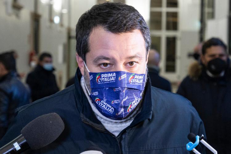 Salvini e la Lega dei finti cristiani: 