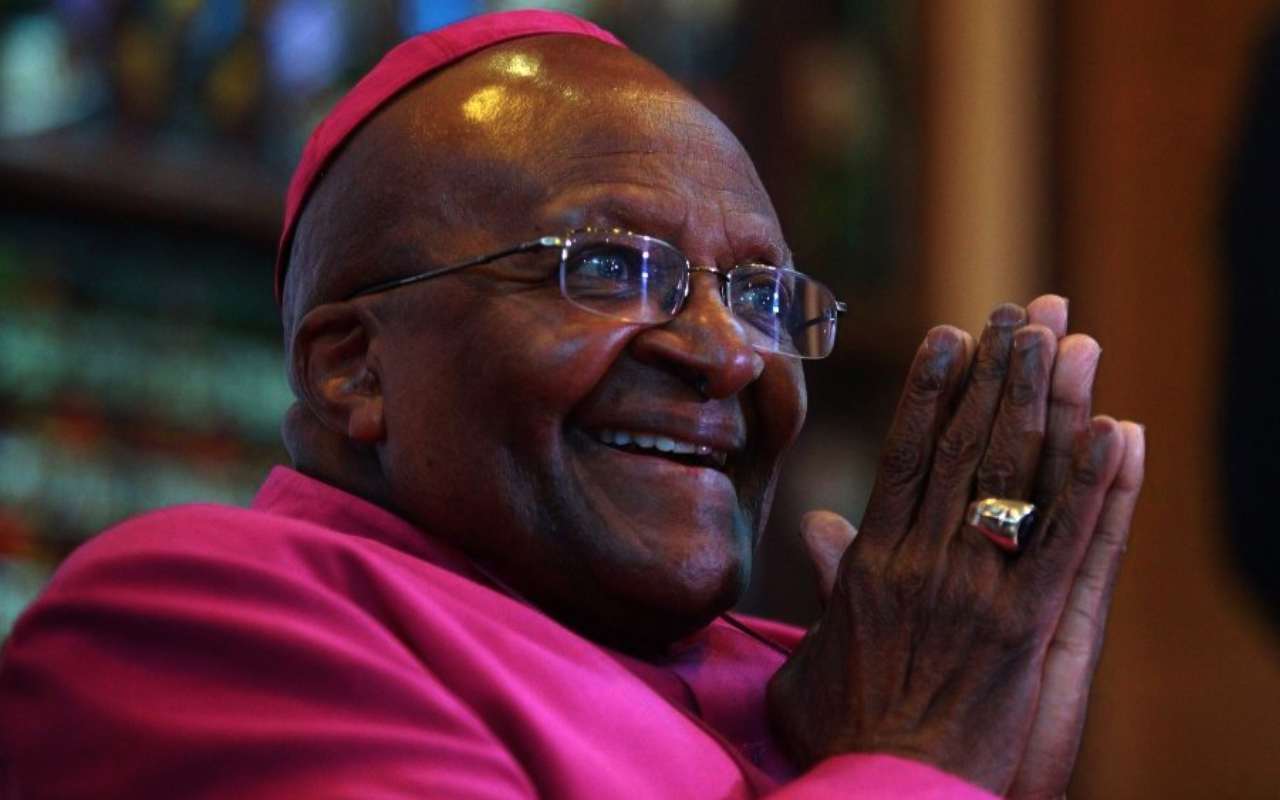 In ricordo di Desmond Tutu, un grande uomo di pace che denunciò l'apartheid anche in Palestina