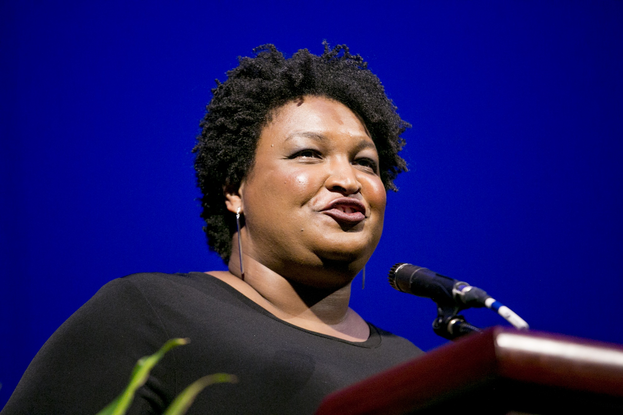 -1x-1 L'attivista Stacey Abrams non fa il discorso con Biden e Trump attacca: "Neanche lei vuole avere a che fare con lui"