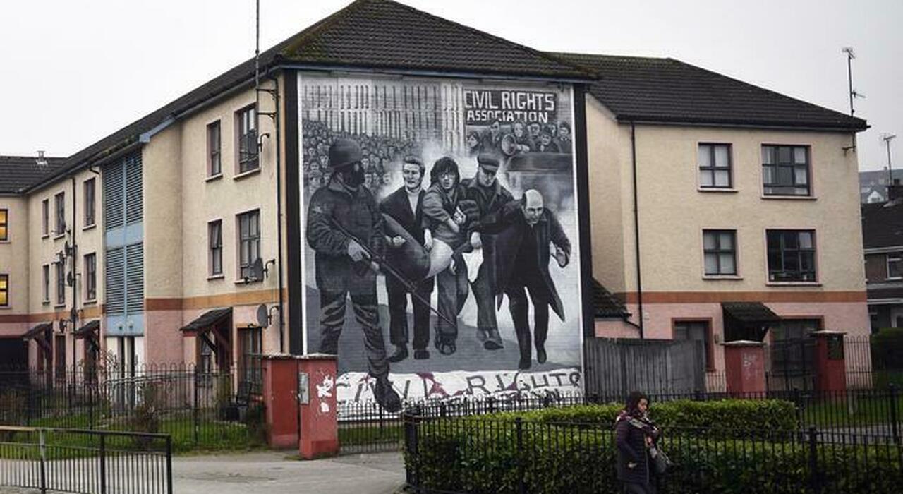 Gli abitanti di Derry ricordano la "Bloody Sunday": cos è cambiato dopo 50 anni?