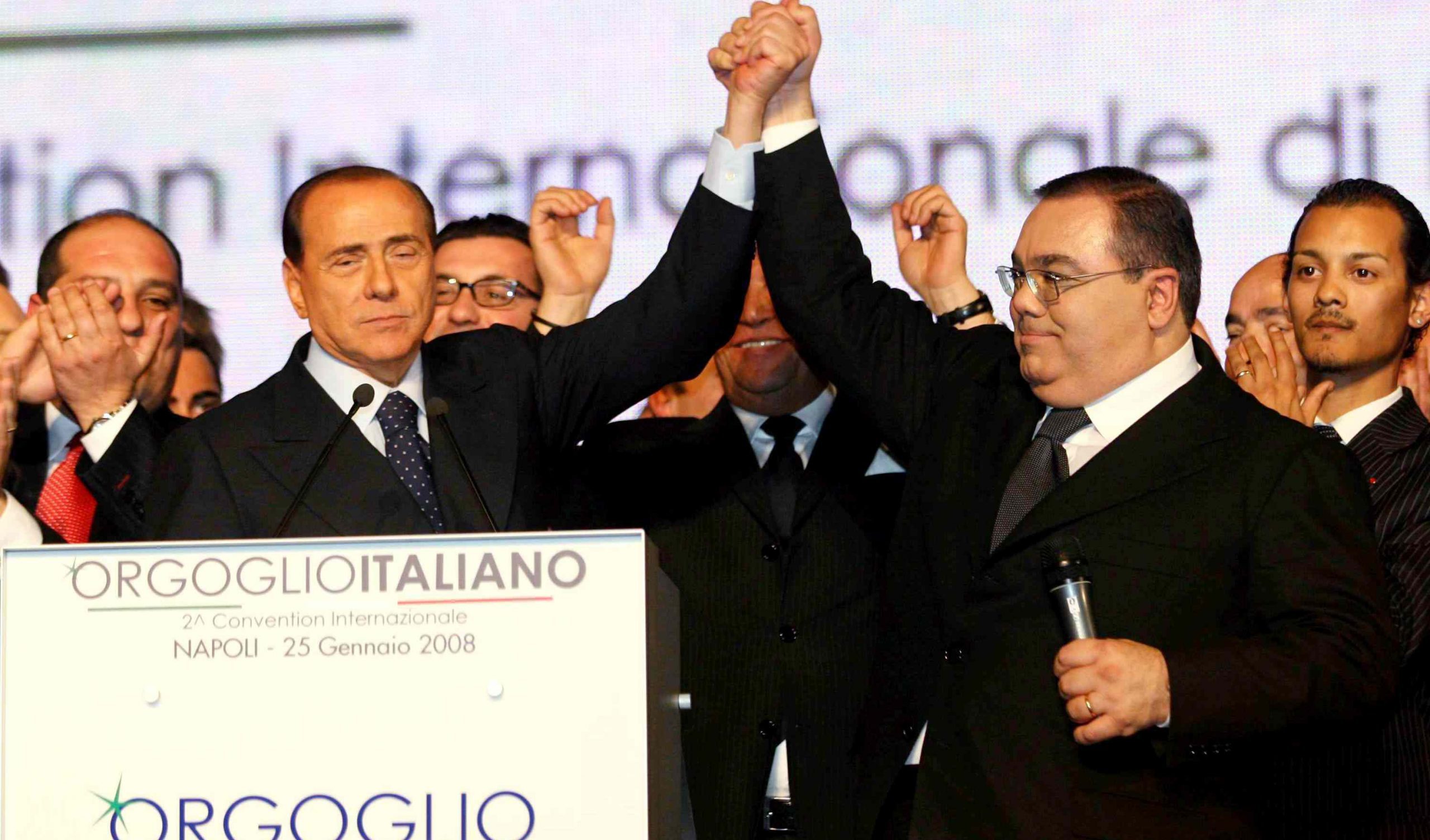 Berlusconi al Quirinale, l'ira del popolo viola: "Mercato vergognoso, compravendita imbarazzante"