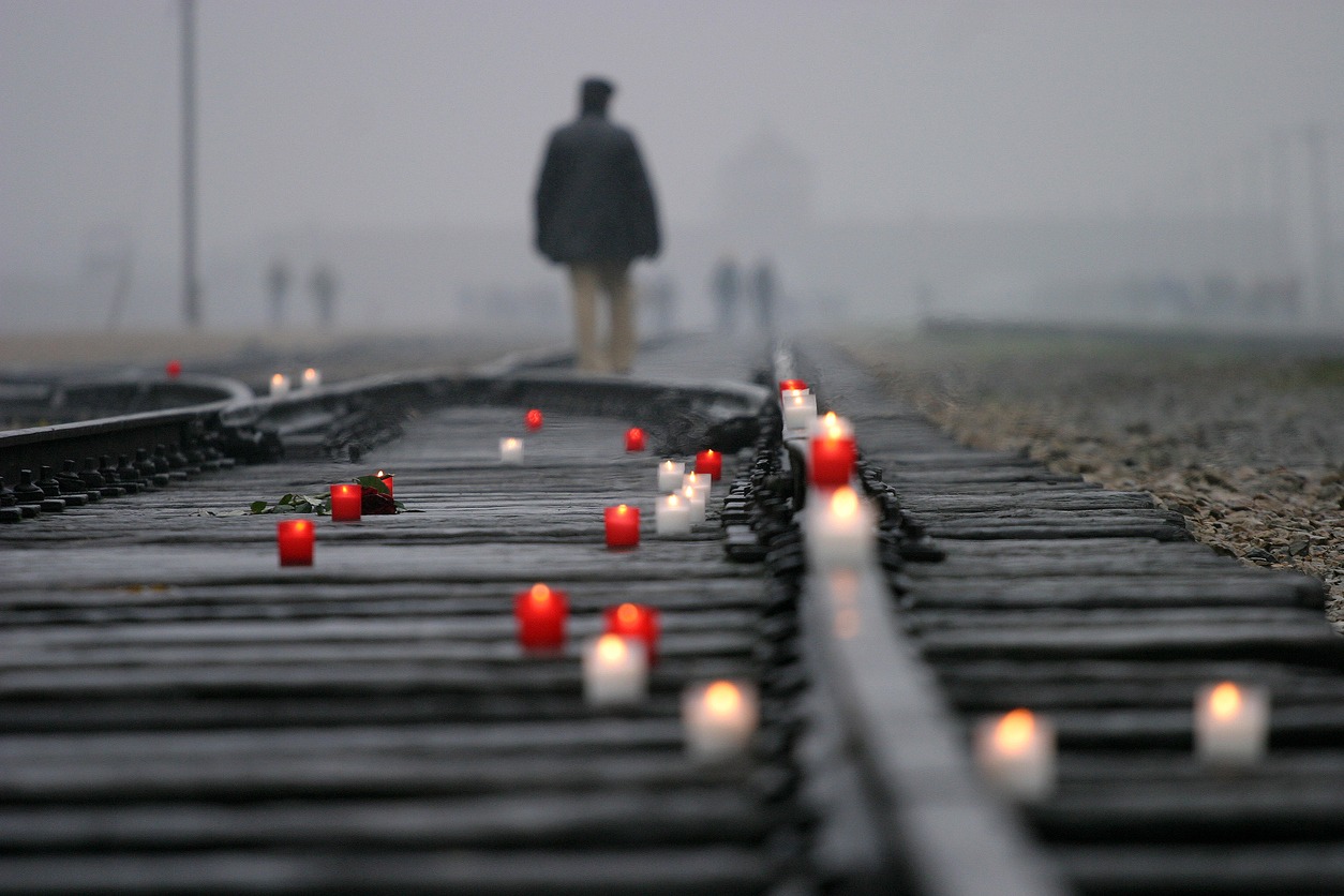 Oggi il mondo celebra la Giornata della Memoria: lo sterminio nazifascista di ebrei, omosessuali e zingari