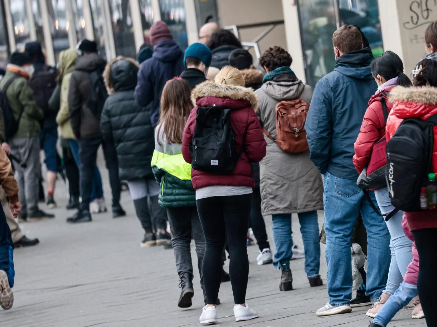 Raddoppiati i contagi in Germania nelle ultime 24 ore: ecco la motivazione