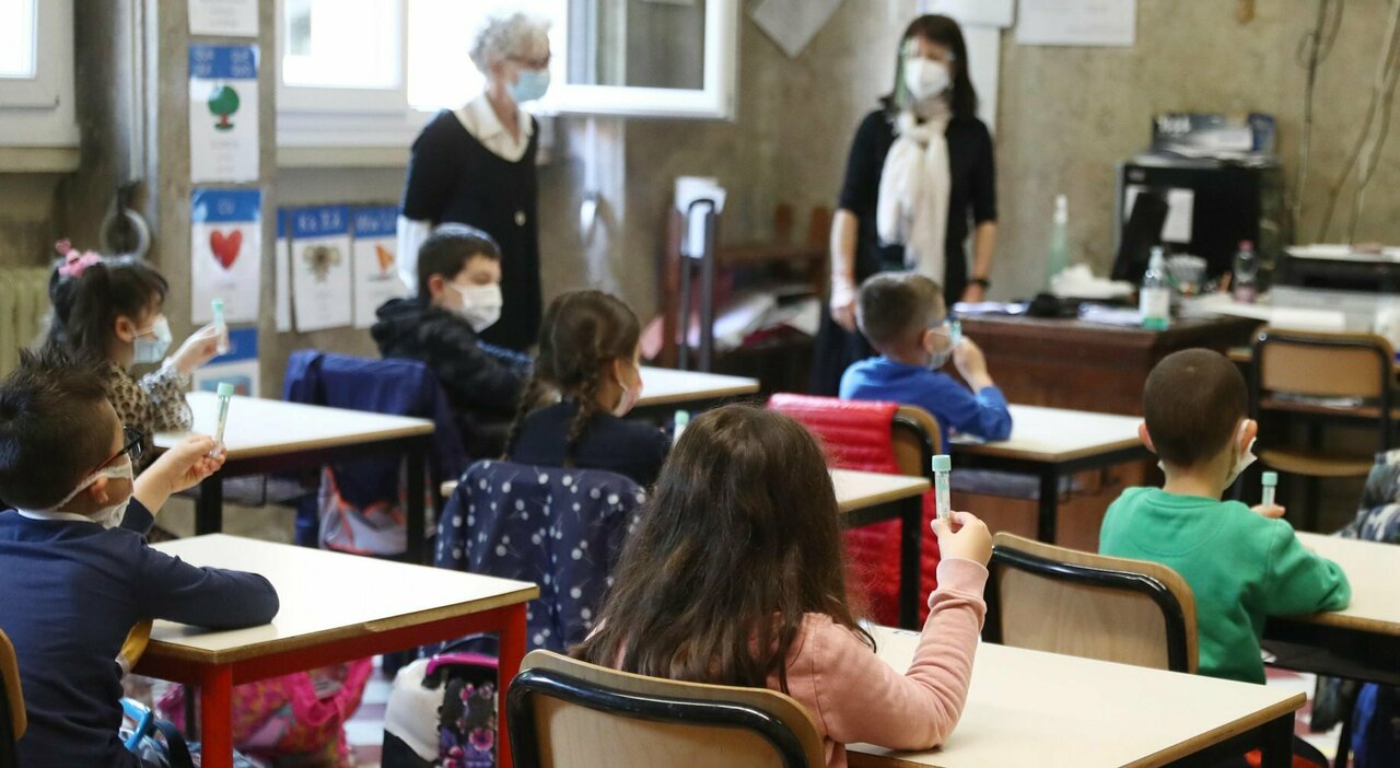 L'Oms dà ragione al governo italiano: "Le scuole sono l'ultima cosa da chiudere e la prima da riaprire"