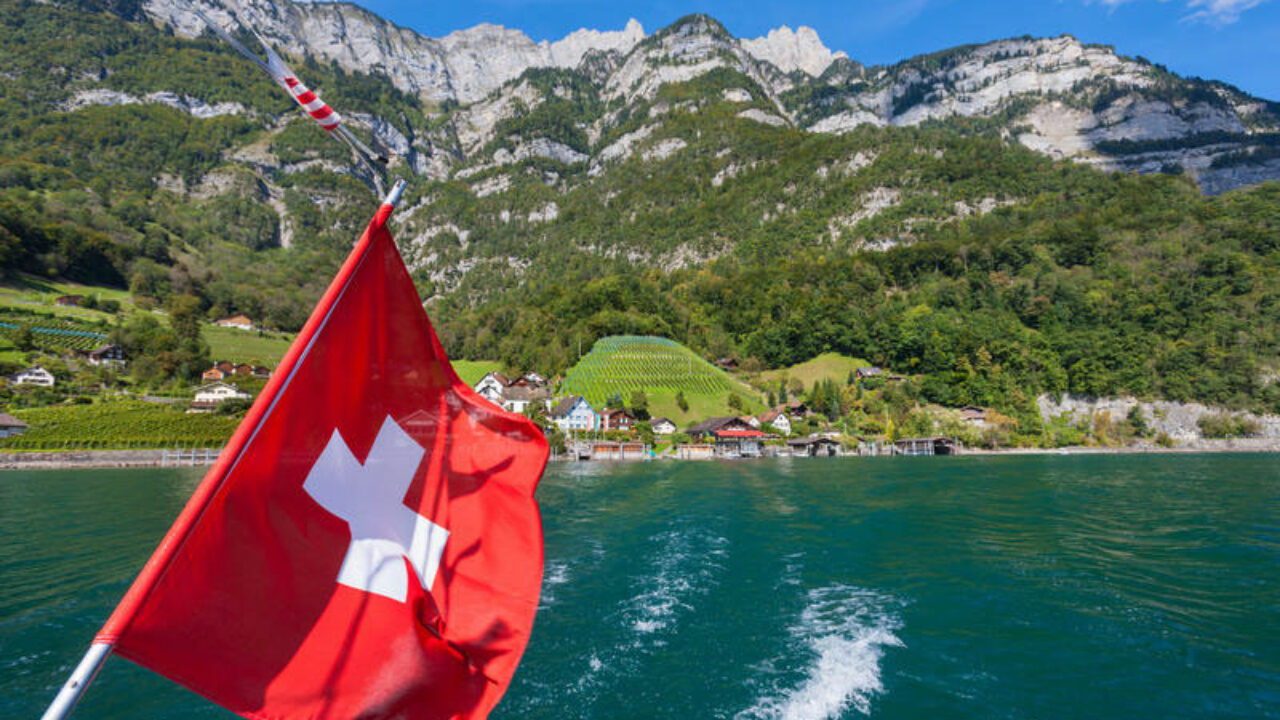 Svizzera: cambia sesso all'anagrafe per andare in pensione un anno prima