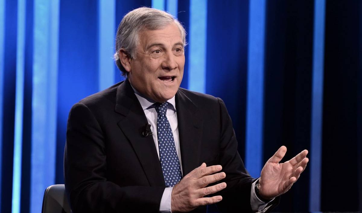 Tajani minimizza le parole di Medvedev: "Inopportune, ma non influiranno sulle nostre elezioni"