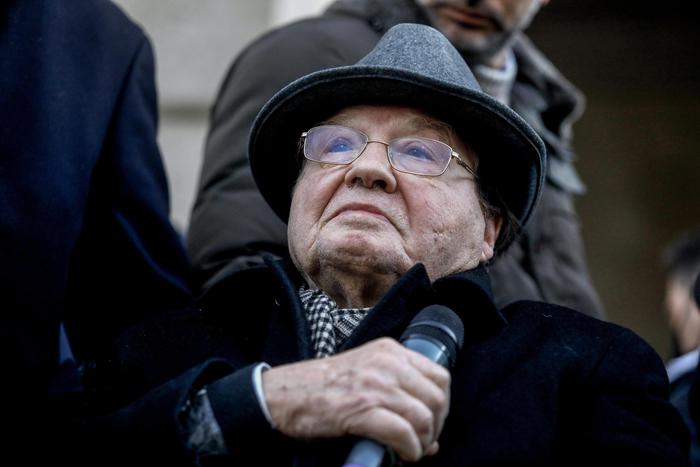 È morto Luc Montagnier, premio Nobel diventato guru dei No Vax