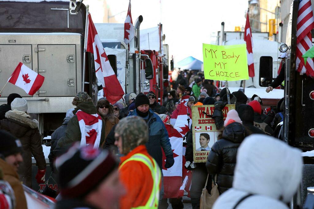 I repubblicani Usa tifano per i camionisti no-vax di Ottawa: "Eroi che difendono il Canada e anche l'America"