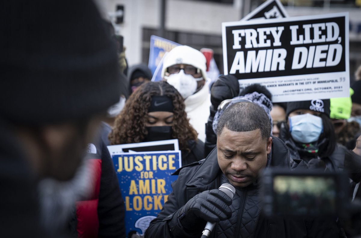 A Minneapolis proteste e richiesta di dimissioni del sindaco dopo l'uccisione di Amir Locke