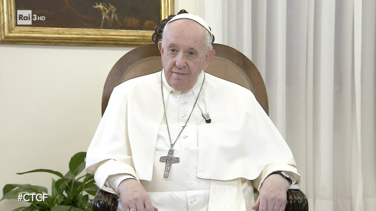 Papa Francesco: "La guerra è al primo posto,  solo dopo vengono le persone"